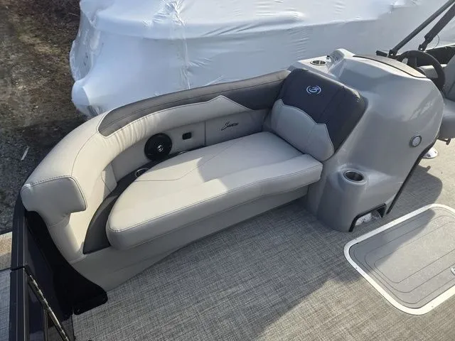 Slide: The Image of Barletta Sanza S20L 2026 - 9