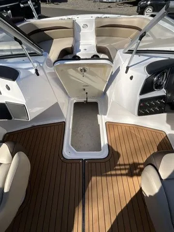 Slide: The Image of Hurricane SunDeck 191 OB 2021 - 12