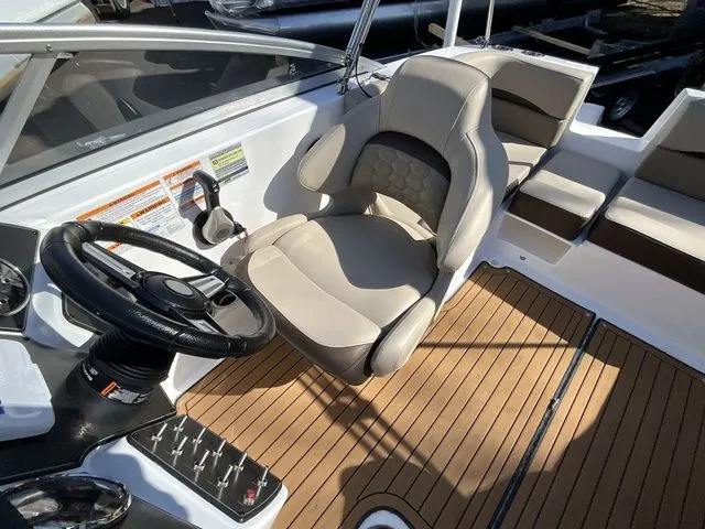 Slide: The Image of Hurricane SunDeck 191 OB 2021 - 16