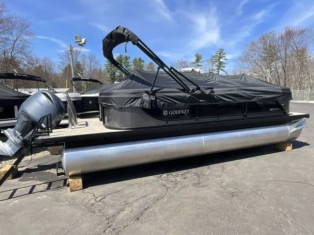 The Image of Godfrey Xperience 2286 SBX Sport Tube 27 In. Package 2026 - 1