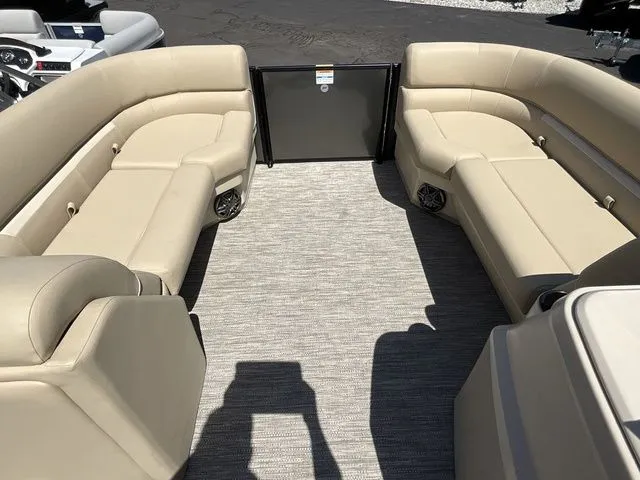 Slide: The Image of Godfrey Xperience 2286 SBX Sport Tube 27 In. Package 2026 - 5