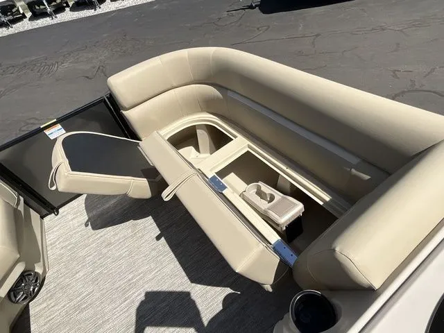 Slide: The Image of Godfrey Xperience 2286 SBX Sport Tube 27 In. Package 2026 - 8