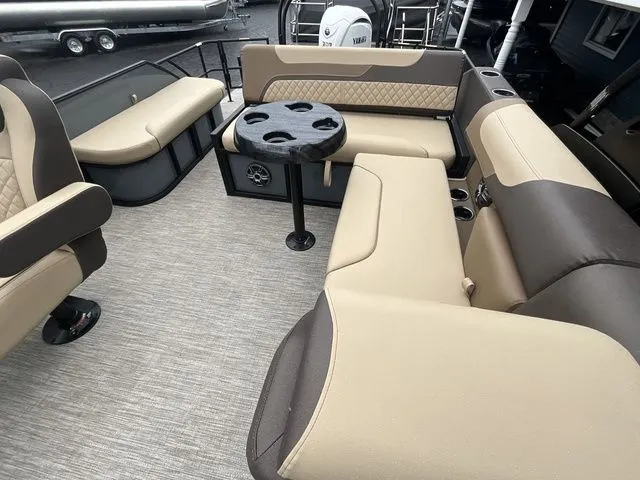 Slide: The Image of Godfrey Sweetwater 2286 SFL 27 in. Package 2026 - 13