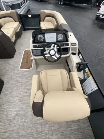 Slide: The Image of Godfrey Sweetwater 2286 SFL 27 in. Package 2026 - 20