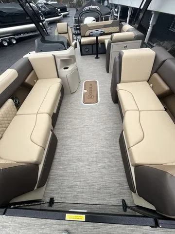 Slide: The Image of Godfrey Sweetwater 2286 SFL 27 in. Package 2026 - 4