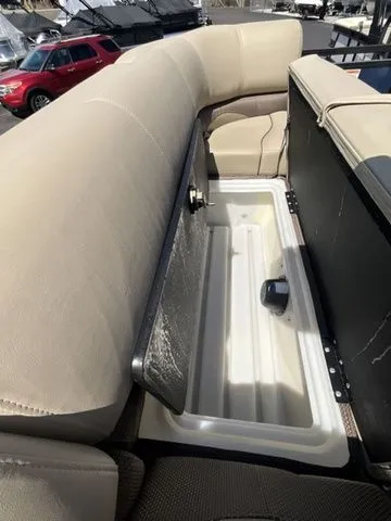 Slide: The Image of Godfrey Sweetwater 2286 SFL 27 in. Package 2026 - 8