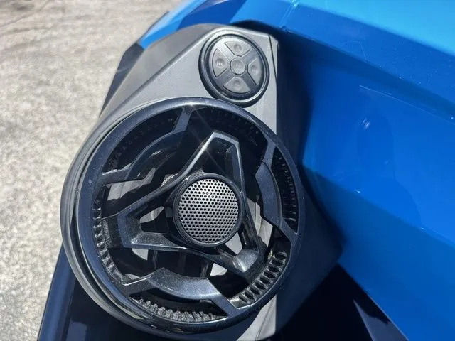 Slide: The Image of Sea-Doo RXT® 230 IBR & Sound System 2018 - 10