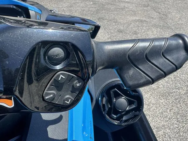 Slide: The Image of Sea-Doo RXT® 230 IBR & Sound System 2018 - 12