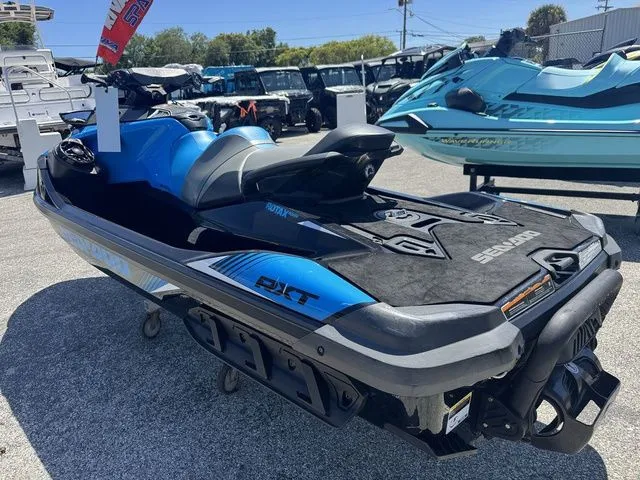 Slide: The Image of Sea-Doo RXT® 230 IBR & Sound System 2018 - 6