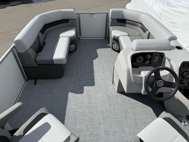 Slide: The Image of Princecraft Vectra 21 QL 2026 - 6