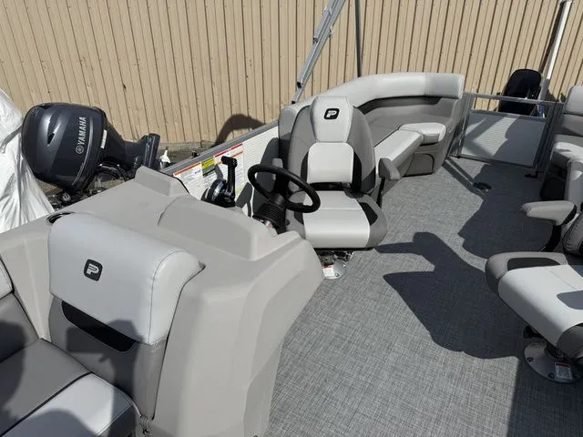 Slide: The Image of Princecraft Vectra 21 QL 2026 - 8