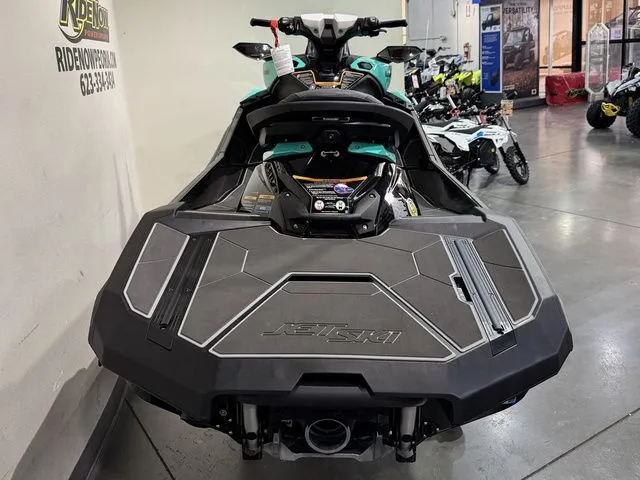 Slide: The Image of Kawasaki Jet Ski Ultra 310 2026 - 7