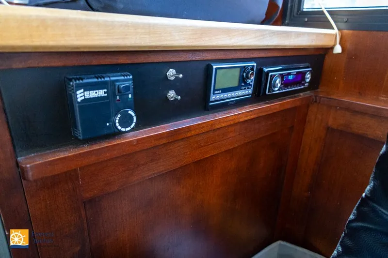 Slide: The Image of Tollycraft 34 Sedan 1971 - 19