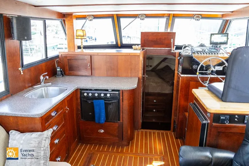 Slide: The Image of Tollycraft 34 Sedan 1971 - 20