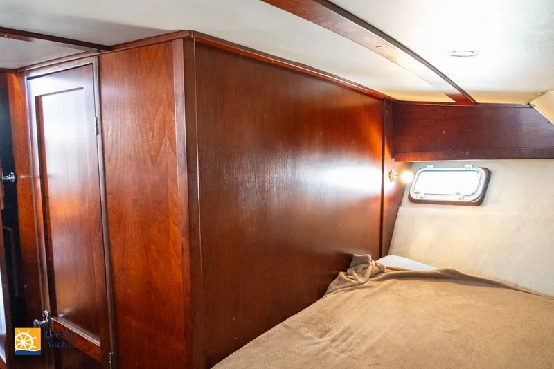 Slide: The Image of Tollycraft 34 Sedan 1971 - 23