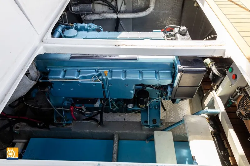 Slide: The Image of Tollycraft 34 Sedan 1971 - 32