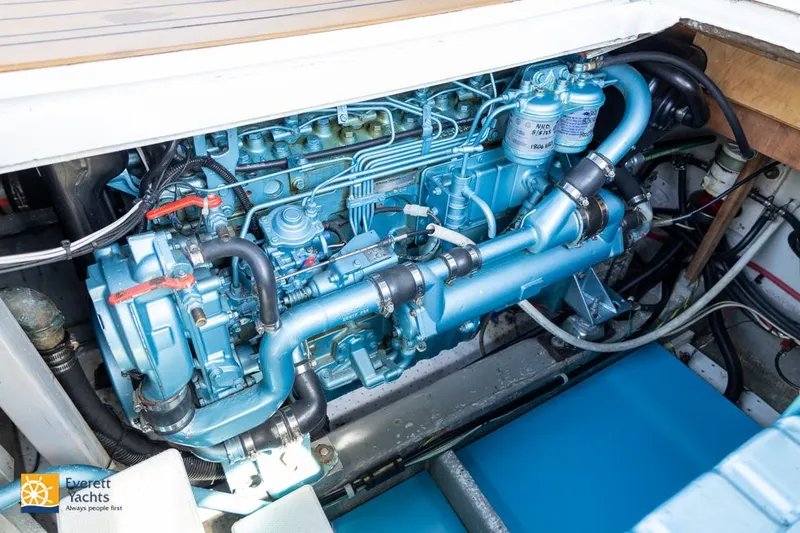 Slide: The Image of Tollycraft 34 Sedan 1971 - 34