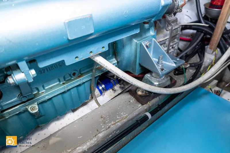 Slide: The Image of Tollycraft 34 Sedan 1971 - 38