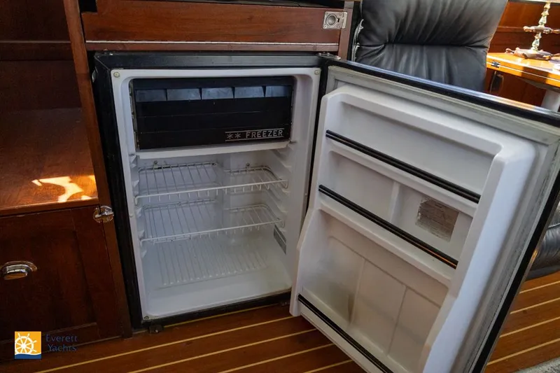 Slide: The Image of Tollycraft 34 Sedan 1971 - 66