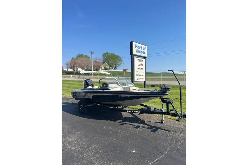 The Image of 2013 Nitro Z-7 Sport boat on trailer at Port of Jasper dealership. - 1