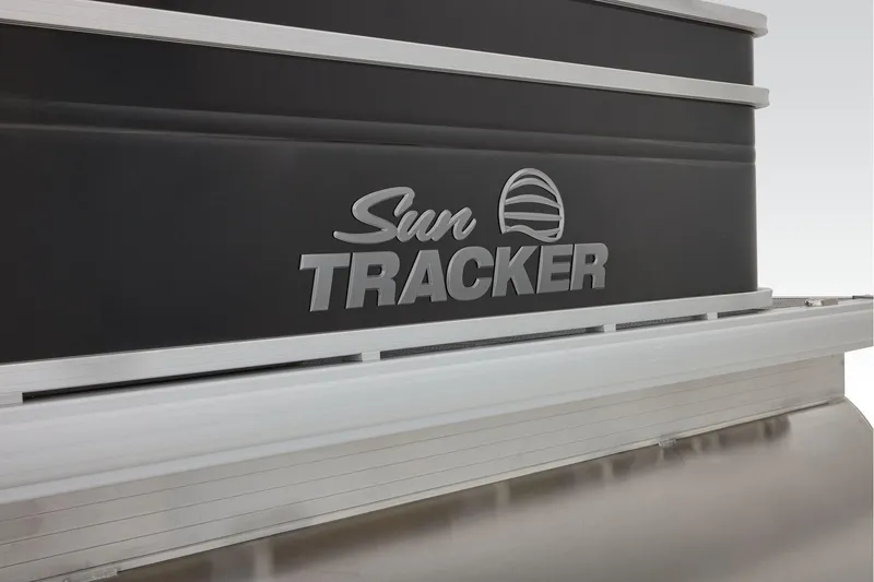 Slide: The Image of Sun Tracker SportFish 20 DLX 2026 - 69