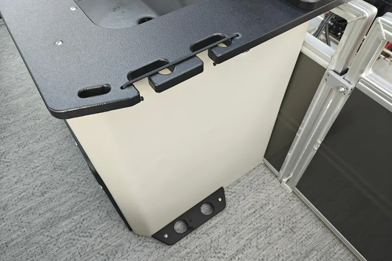 Slide: The Image of 2026 Sun Tracker Fishin' Barge 20 DLX deck detail with sturdy construction. - 23