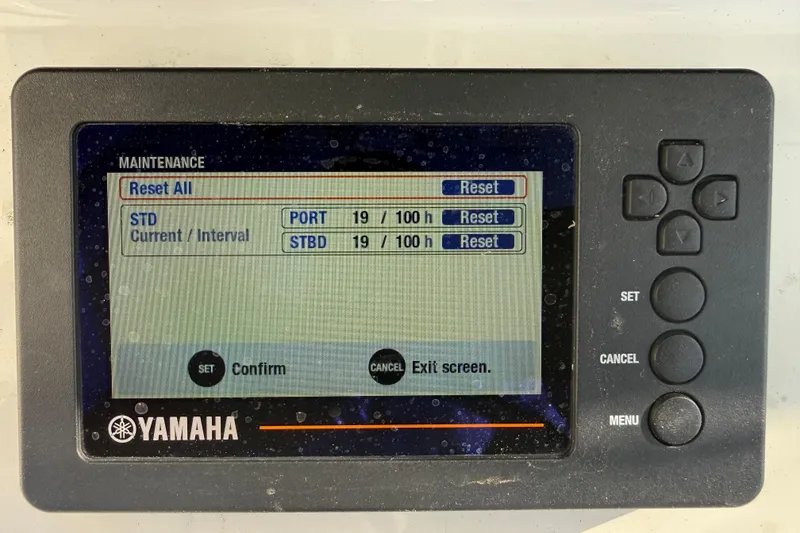 Slide: The Image of Yamaha maintenance screen on 2017 Sea Hunt Gamefish 25 boat, showing reset options. - 18