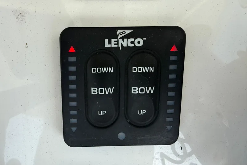 Slide: The Image of Lenco trim tab control panel on 2017 Sea Hunt Gamefish 25 boat. - 20