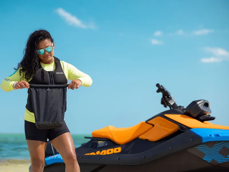 Slide: The Image of Sea-Doo Spark Trixx for 1 iBR and Audio in option 2026 - 7