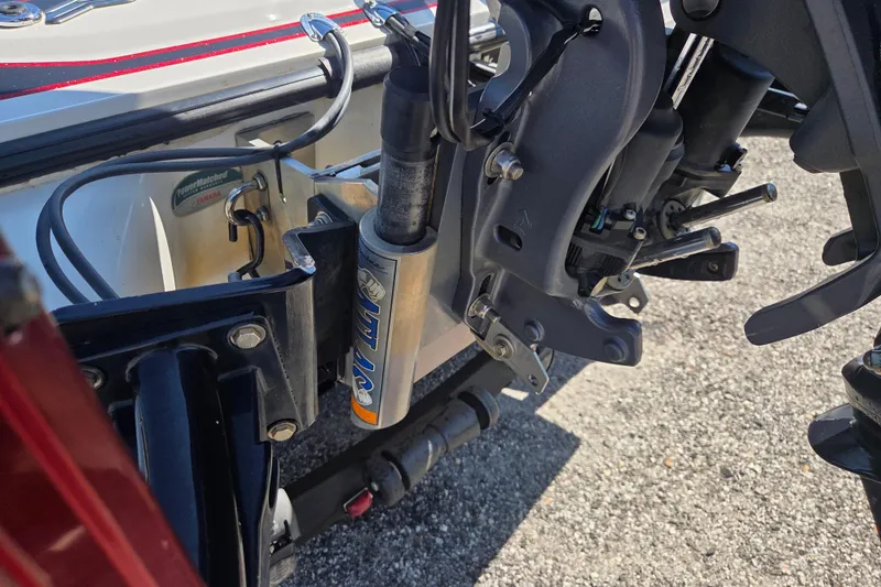 Slide: The Image of 2019 Skeeter FX21 Apex boat motor mount and hydraulic system close-up. - 18