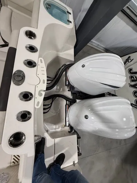 Slide: The Image of Sailfish 290 CC 2022 - 19