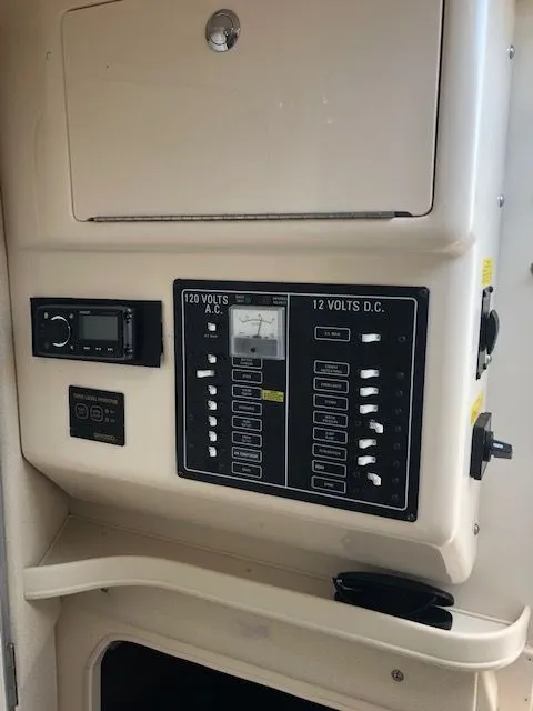 Slide: The Image of Grady-White Marlin 300 2003 - 15