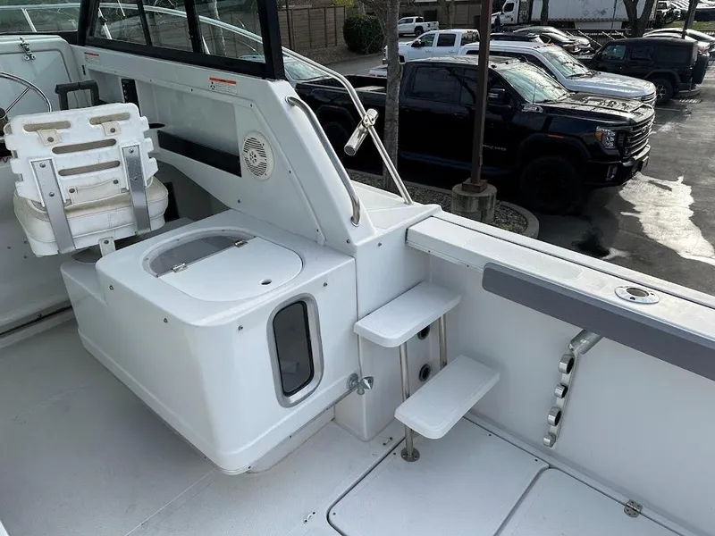 Slide: The Image of Interior of a 2000 Glacier Bay 2680 Coastal Runner boat. - 18