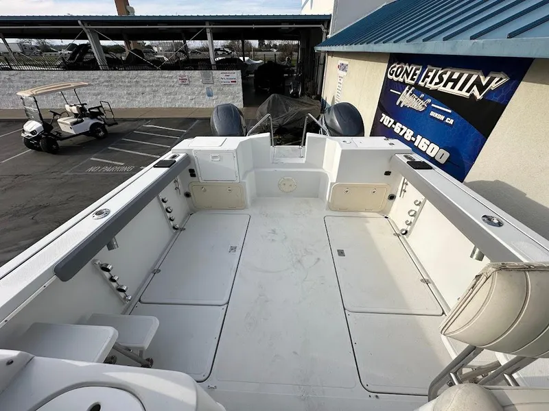 Slide: The Image of Interior view of a 2000 Glacier Bay 2680 Coastal Runner boat. - 46