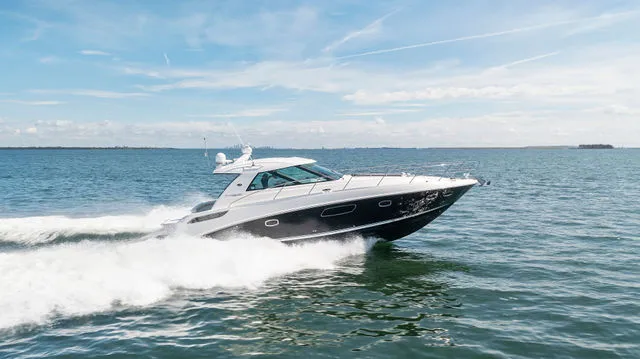Slide: The Image of Sea Ray 260 Sundeck 2011 - 36