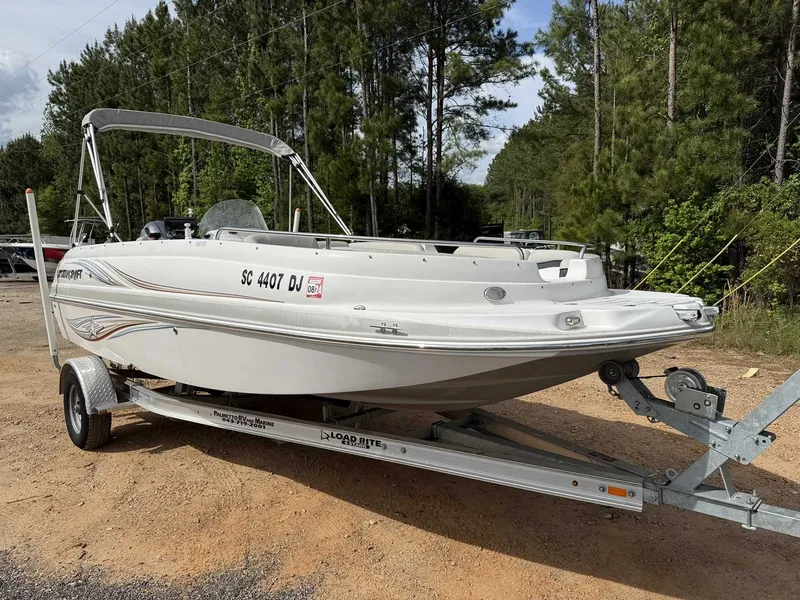 Slide: The Image of Starcraft 1915 Deck boat Yamaha 115 2018 - 11