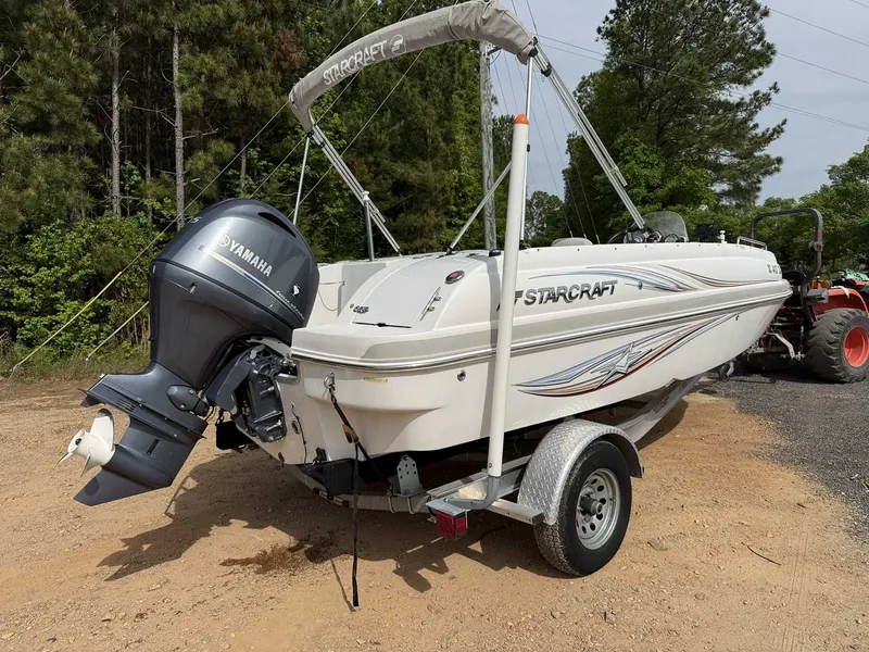 Slide: The Image of Starcraft 1915 Deck boat Yamaha 115 2018 - 9