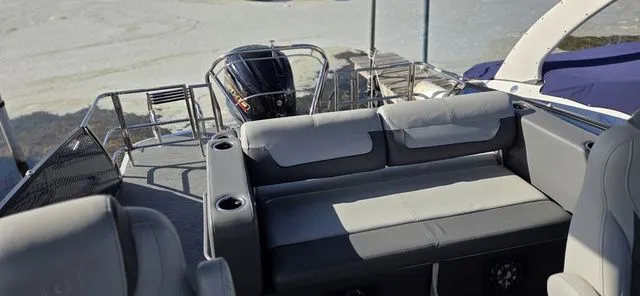 Slide: The Image of Godfrey Monaco 235 DFL 27" iMPACT Center Tube Package 2024 - 15