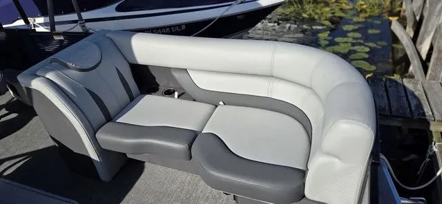 Slide: The Image of Godfrey Monaco 235 DFL 27" iMPACT Center Tube Package 2024 - 19