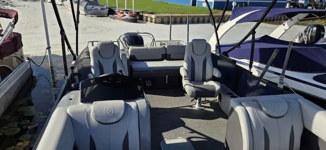 Slide: The Image of Godfrey Monaco 235 DFL 27" iMPACT Center Tube Package 2024 - 3