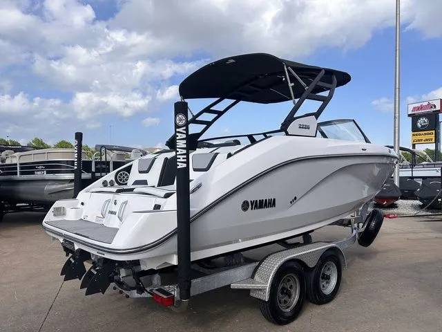 Slide: The Image of Yamaha 222S 2023 - 3