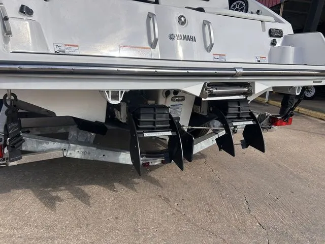 Slide: The Image of Yamaha 222S 2023 - 5