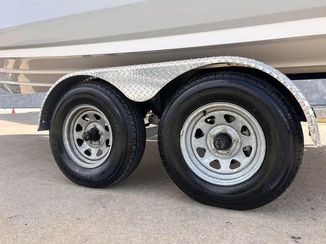 Slide: The Image of Yamaha 222S 2023 - 7