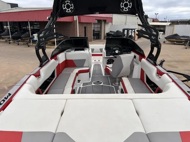 Slide: The Image of Moomba Max 2019 - 8