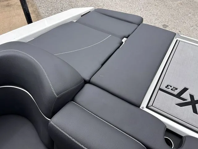 Slide: The Image of MasterCraft XT23 2017 - 26