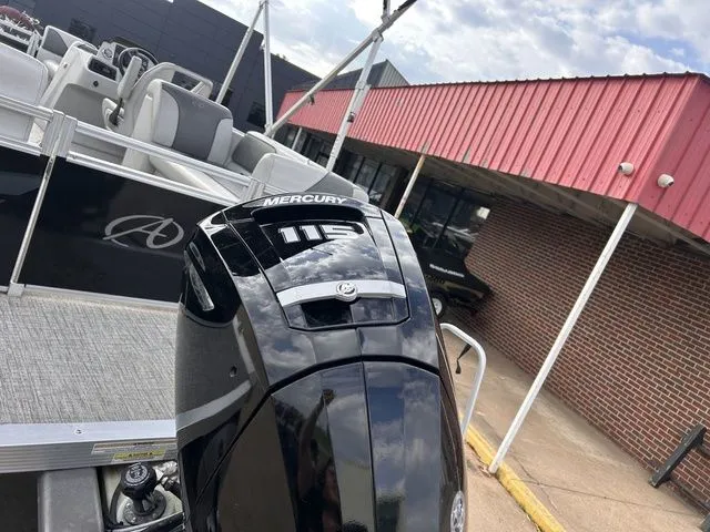 Slide: The Image of Avalon Venture Quad Lounger 21 FT 2180QL 2023 - 7