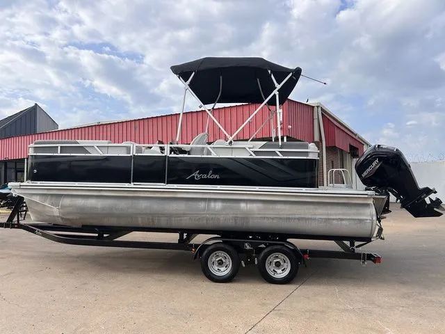 Slide: The Image of Avalon Venture Quad Lounger 21 FT 2180QL 2023 - 9