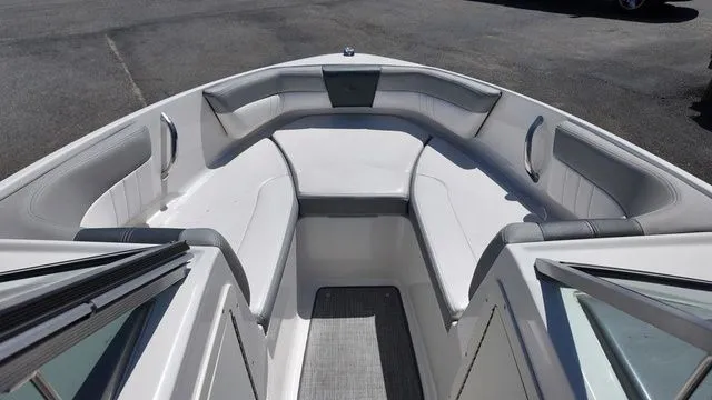 Slide: The Image of Chaparral 19 SSi 2021 - 11