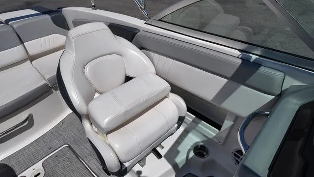 Slide: The Image of Chaparral 19 SSi 2021 - 14