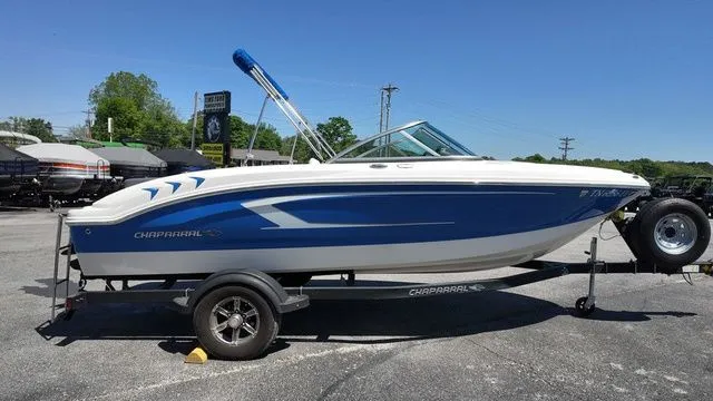 Slide: The Image of Chaparral 19 SSi 2021 - 6